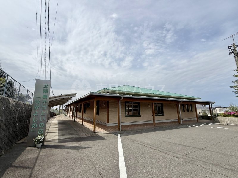 鹿児島市役所 こども未来局こども政策課北部親子つどいの広場なかよしの