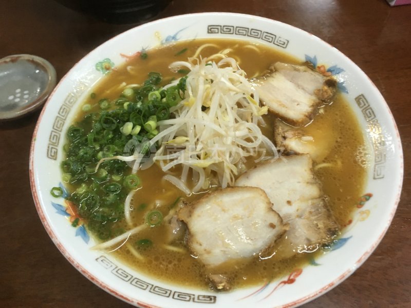 とくだラーメン